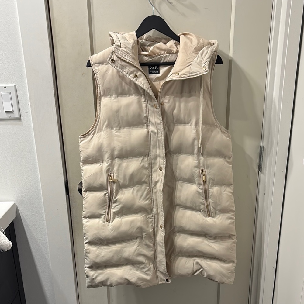 Zara Cream Hooded Puffer Vest
